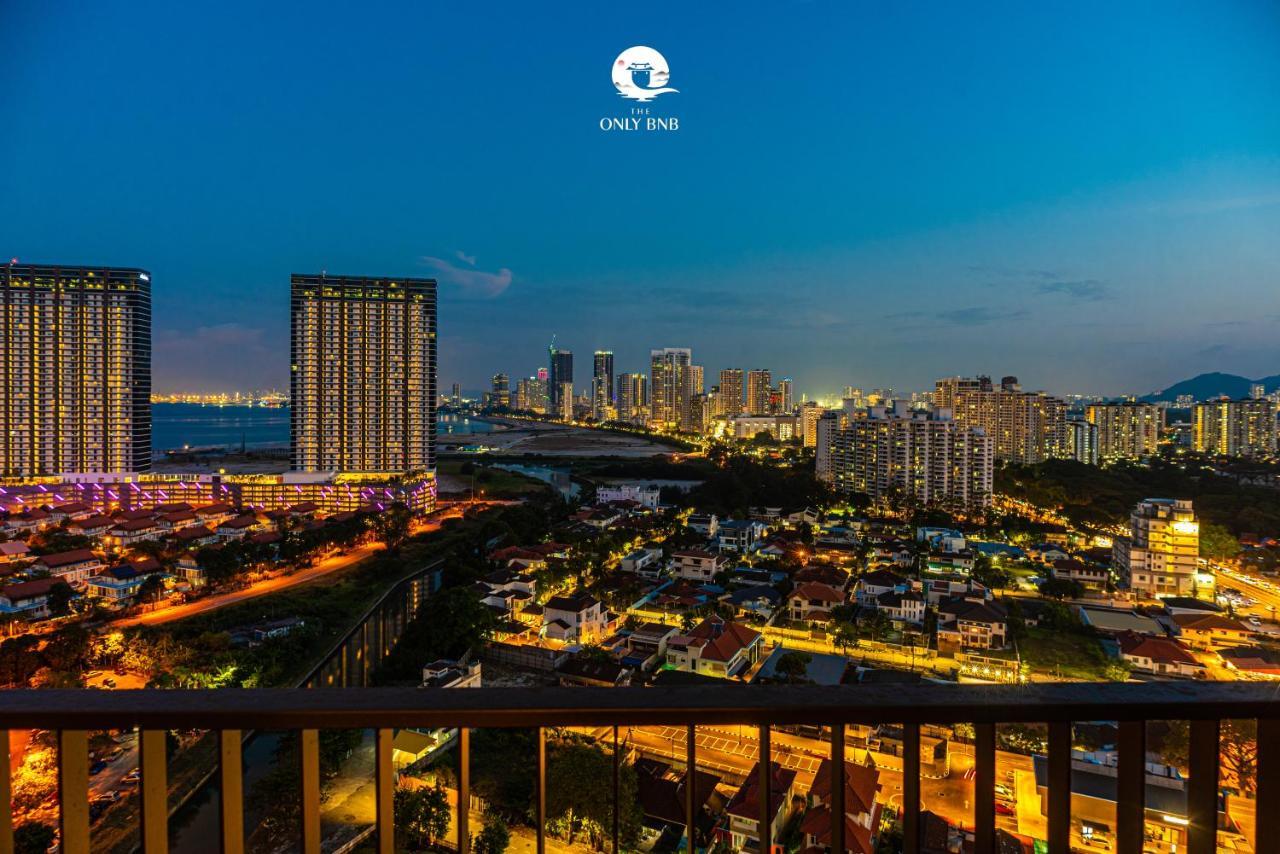 Deluxe Seaview Suite Twin Bed By The Only Bnb Tanjung Tokong Экстерьер фото
